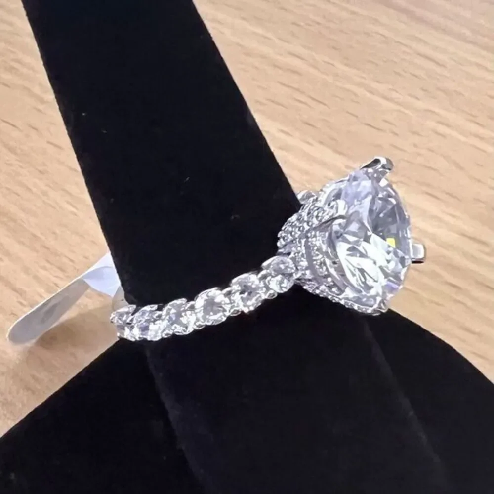 925 Sterling‎ Silver | CZ Luxury Solitaire Ring Women's Size 8 Rhodium Finish